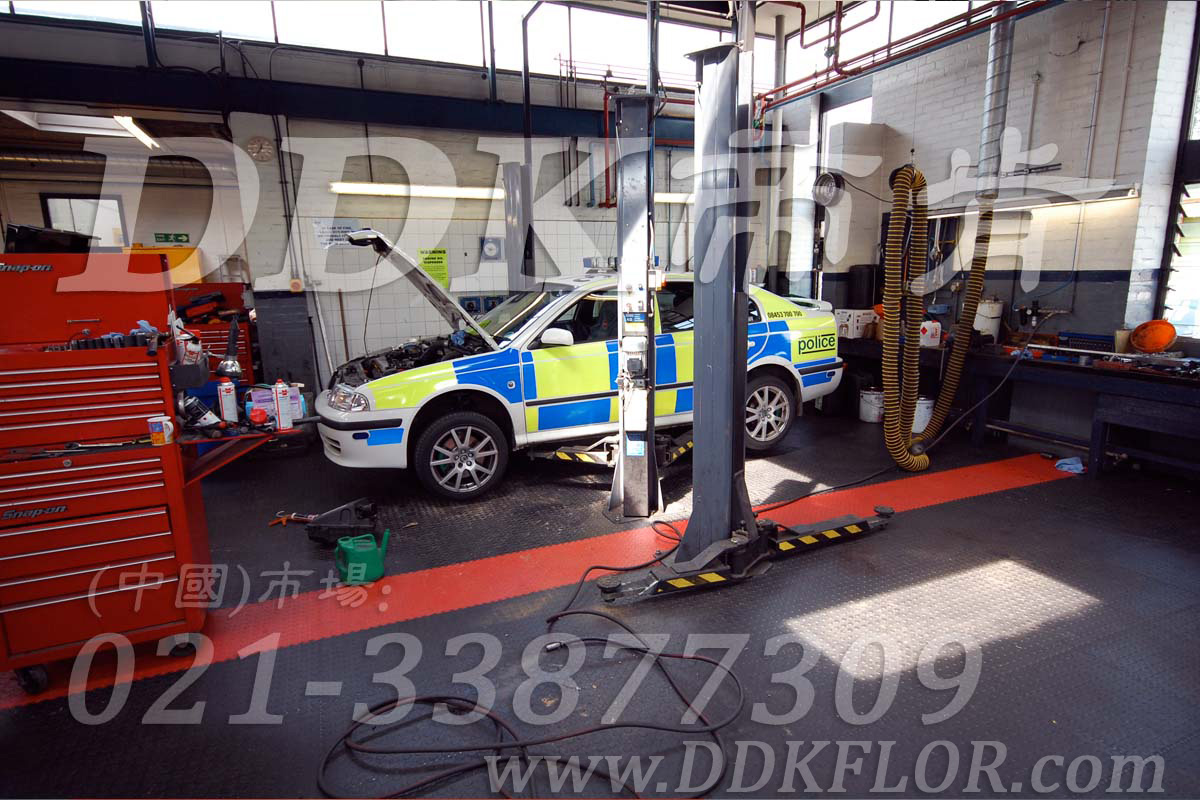 修車廠地面鋪什么材料好？汽車修理廠的地面有哪些方法裝修？