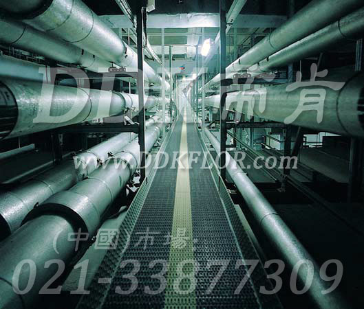 黑色和黃色相間拼裝_工業(yè)環(huán)境通道地面材料