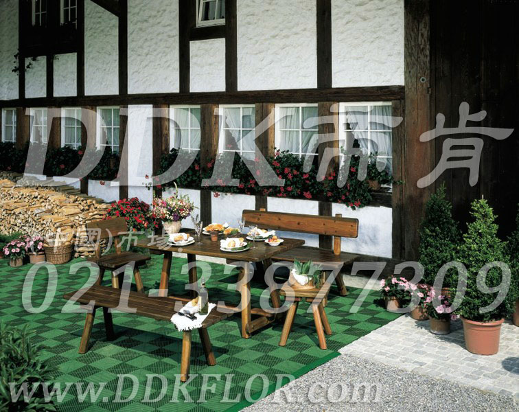 綠色拼裝_花園地面鋪設材料樣板圖片,帝肯(DDK)_8100_T550（室外花園地面材料）效果圖，戶外地磚,戶外地板,戶外花園地磚,pvc戶外地板,塑料戶外地板,幼兒園戶外地墊,幼兒園戶外地板,戶外地墊,戶外地毯,戶外地膠,戶外塑料地板,戶外塑膠地毯,戶外花園地板,戶外草坪地墊,戶外防滑墊,花園戶外地板,陽臺戶外地板,入戶花園地板,入戶花園地面,室外花園地磚,花園地板磚,露臺花園裝修,室外地板膠,室外地磚,室外地膠,室外塑料地板,室外塑膠地板,室外鏤空拼裝地板,室外防水地板,室外防滑地墊,室外生態(tài)地板,室外環(huán)保地板,室外防腐地板,室外陽臺地板,室外陽臺磚,室外露臺地磚,室外露臺裝修,幼兒園室外地膠