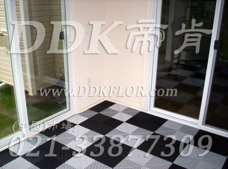 黑加白拼裝組合(10)_露天陽(yáng)臺(tái)新型歐式功能性地板磚效果圖樣板圖片,帝肯(DDK)_8100_T500(露天陽(yáng)臺(tái)地面材料)效果圖 黑加白拼裝組合(10)_露天陽(yáng)臺(tái)新型歐式功能性地板磚效果圖樣板圖片,帝肯(DDK)_8100_T500(露天陽(yáng)臺(tái)地面材料)效果圖,別墅陽(yáng)臺(tái)地板,別墅陽(yáng)臺(tái)裝修,室外陽(yáng)臺(tái)地板,室外陽(yáng)臺(tái)磚,室外露臺(tái)地磚,室外露臺(tái)裝修,舞臺(tái)地板,陽(yáng)臺(tái)地板磚,陽(yáng)臺(tái)地磚裝修,陽(yáng)臺(tái)戶外地板,陽(yáng)臺(tái)拼裝地板,陽(yáng)臺(tái)裝修,露臺(tái)地板,露臺(tái)地磚,露臺(tái)地面裝修,露臺(tái)拼接地板,露臺(tái)花園裝修,露臺(tái)防滑地板,露臺(tái)防滑地磚,頂樓露臺(tái)裝修,室外生態(tài)地板,室外環(huán)保地板,室外防腐地板