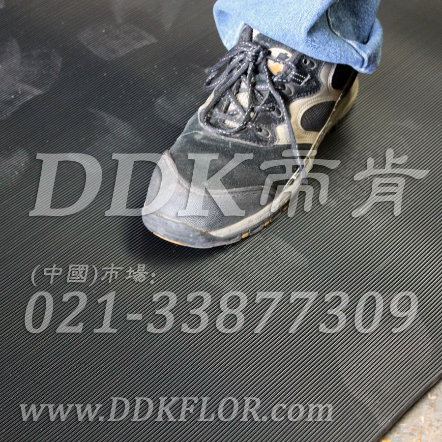 帝肯（DDK）_S450_9979走道地毯、工業(yè)地毯、工廠通道地毯、車間地毯、流水線地墊、倉庫地板、廠房地膠、抗疲勞地毯、防滑地毯、安全地毯、過道地毯