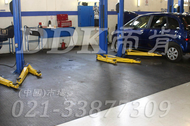 帝肯（DDK）_2000_9979安全通道用地板,工業(yè)pvc地板,維修車(chē)間地板,pvc工業(yè)地板,工業(yè)地板磚,車(chē)間pvc地板
