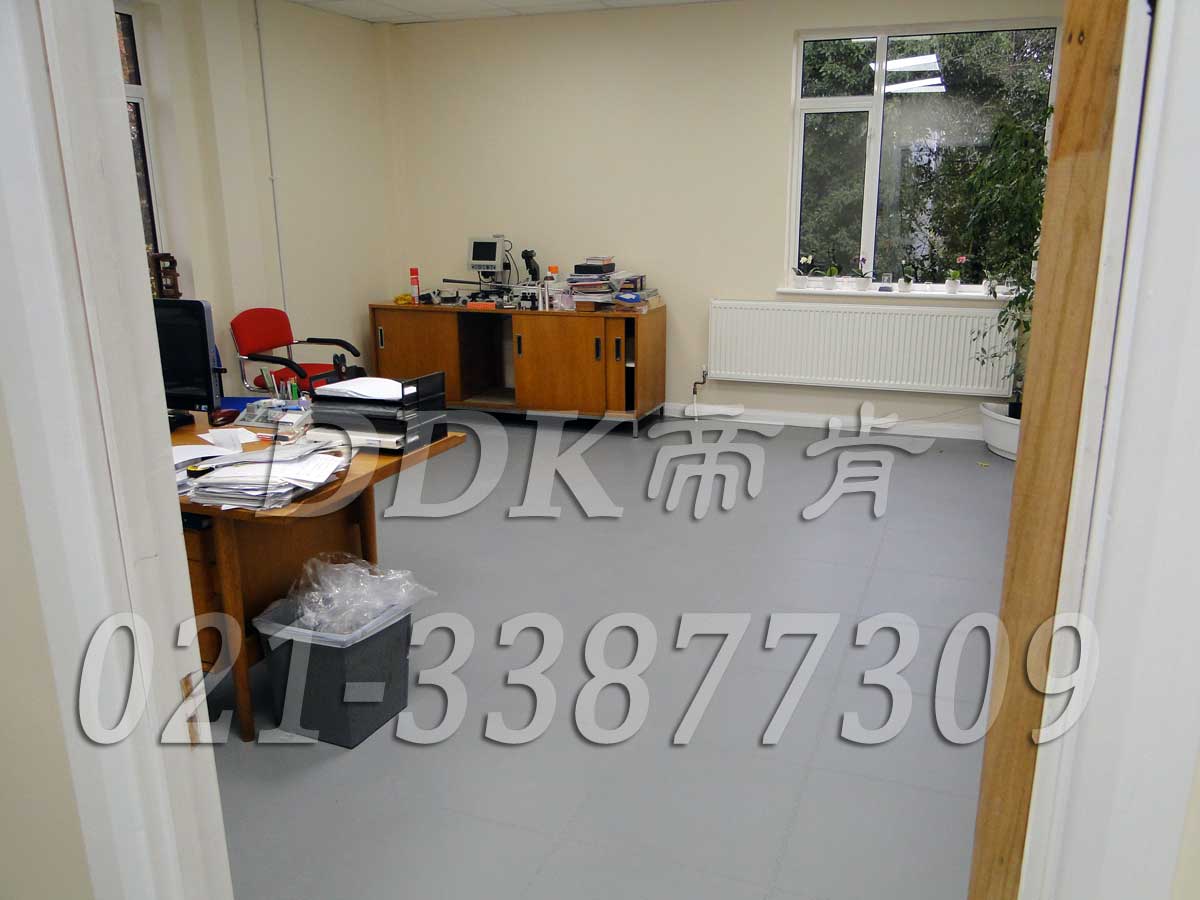 辦公室地板磚_平紋_吸音減噪_錫灰顏色樣板圖片,帝肯(DDK)_2000_8850(辦公室地板裝修材料)效果圖 辦公室地板磚_平紋_吸音減噪_錫灰顏色樣板圖片,帝肯(DDK)_2000_8850(辦公室地板裝修材料)效果圖,辦公室pvc地板,辦公室地板,辦公室地板磚,辦公室地板膠,辦公室地膠,辦公室塑膠地板,辦公室片材地板,室內地板,室內地膠,