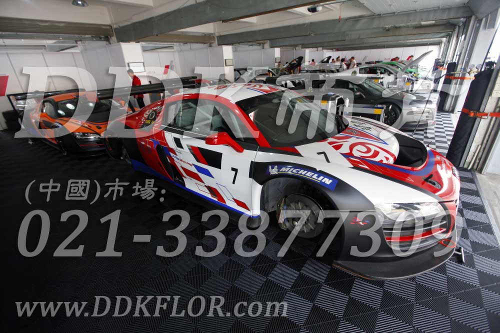 9-F1珠海站汽車維護(hù)區(qū)專用黑色抗壓地板樣板圖片,帝肯(DDK)_8100_6008（賽車P房帳篷地板）效果圖，帳篷地膠