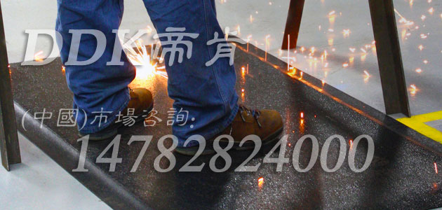 【防火防滑地膠】耐油防滑、耐磨耐燙的防火pvc地毯提供定制生產(chǎn)
