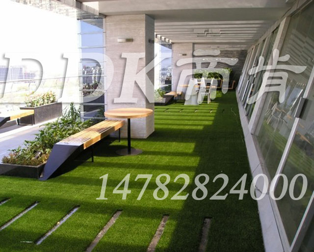 【屋頂花園地面輔什么材料好？】樣板圖片,帝肯(DDK)_6200（Green|歌林）效果圖，露臺(tái)防滑地板,露臺(tái)防滑地磚,露臺(tái)花園裝修,露臺(tái)地面裝修,露臺(tái)草坪